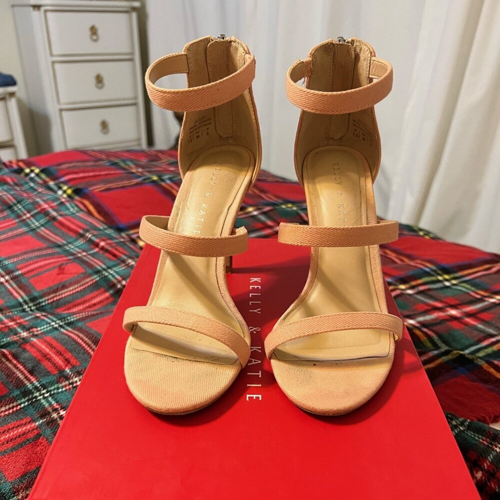 Kelly & Katie “Cleo” Light Pink Strappy Heels – Size 7.5